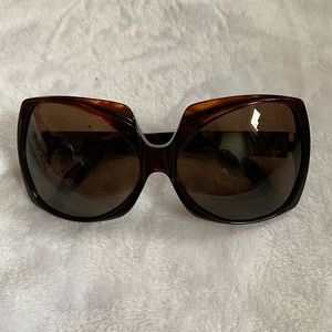 DVB VICTORIA BECKHAM OVERSIZE-TORTOISE 
SUNGLASSES